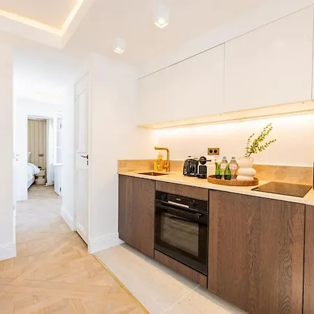 1Bedroom Sacree Coeur Place Du Tertre Montmartre-3